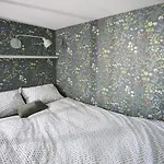 Charming Bright Studio Near The Batignolles