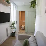 Charming Bright Studio Near The Batignolles