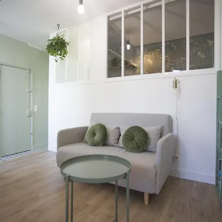 Apartment Charming Bright Studio Near The Batignolles Paris